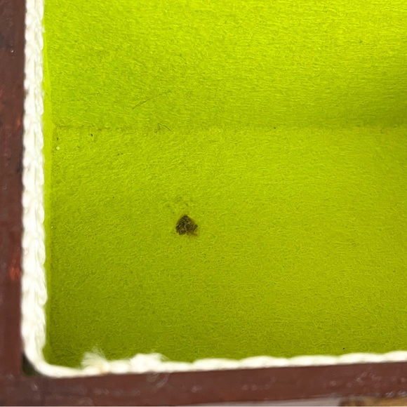 Vintage 60’s / 70’s Floral Daisy Wooden Box Purse with Handle Artist Signed - Picture 9 of 12